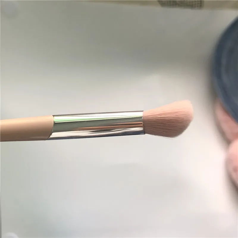 Angled-head brush BBL Розовый Премиум макияж кисти рассыпчатая пудра полировка скульптуры Румяна Конические смешивания хайлайтер тени для век кисти макияж инструменты - Handle Color: Angled-head brush