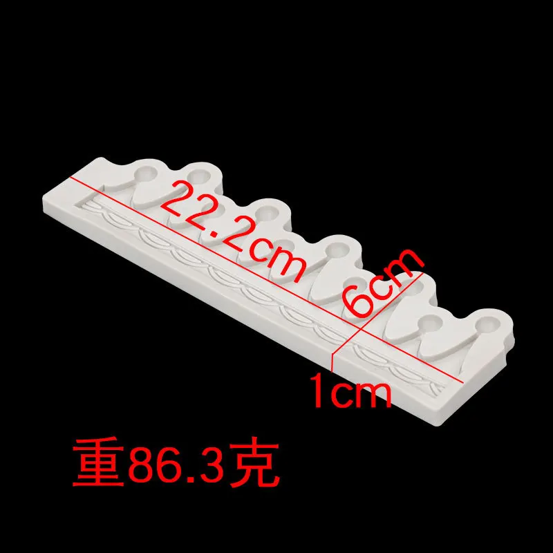 

Crown Shape Silicone Fondant Molds 3D Chocolate Mold Sugarcraft Candy Mould Mousse Cake Decorating Tools