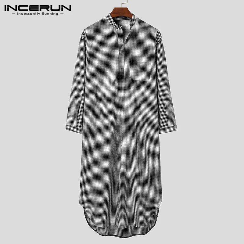 

INCERUN Men Plaid Bathrobes Long Sleeve Stand Collar Nightgown Lattice Loose Pockets Sleep Robes Leisure Buttons Homewear S-5XL