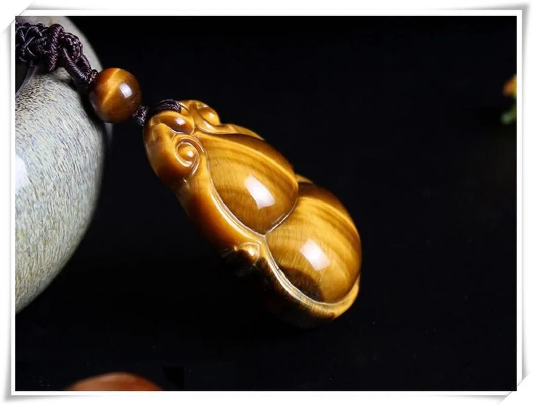 

Natural Yellow Jade Pendant Hand-Carved Jadeite Pendants Fashion Necklace for Men Women Charm Jewelry with Chain