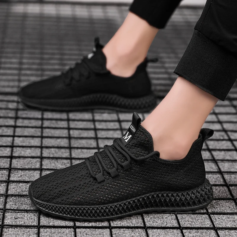 Bomlight New Fashion Breathable Sneakers Men Casual Shoes Trainers Light Weight Black White Tenis Masculino Adulto |