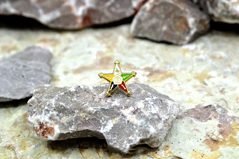 Масонская эмблема на брошь металлический штырь отворотом с эмблемой масонство