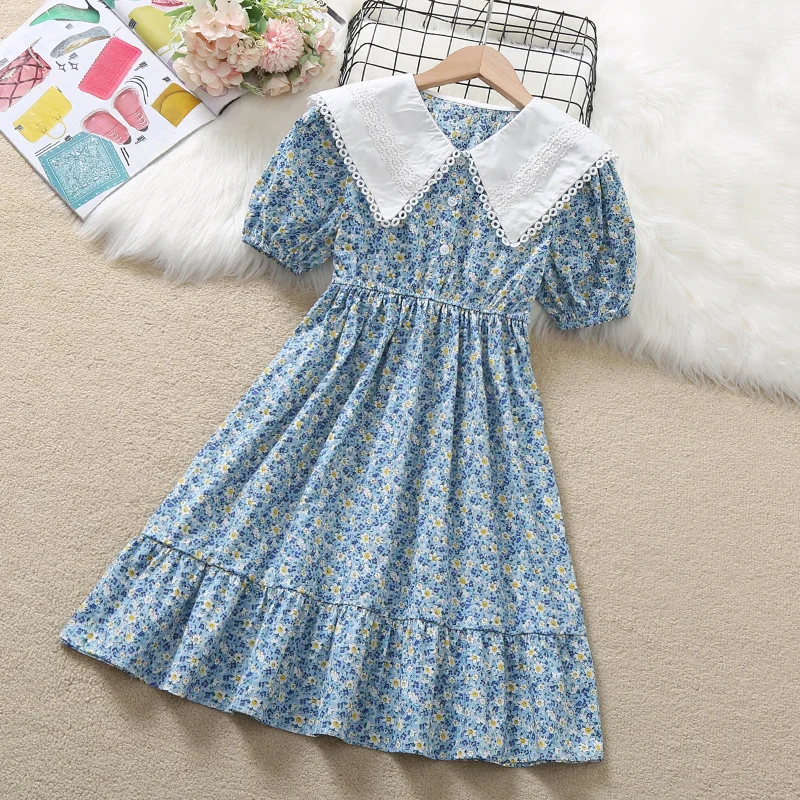 

Lace collar floral dress