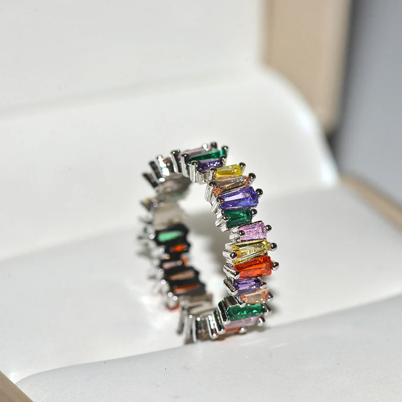 Женское кольцо с фианитом T образной формы роскошное свадебное разноцветным