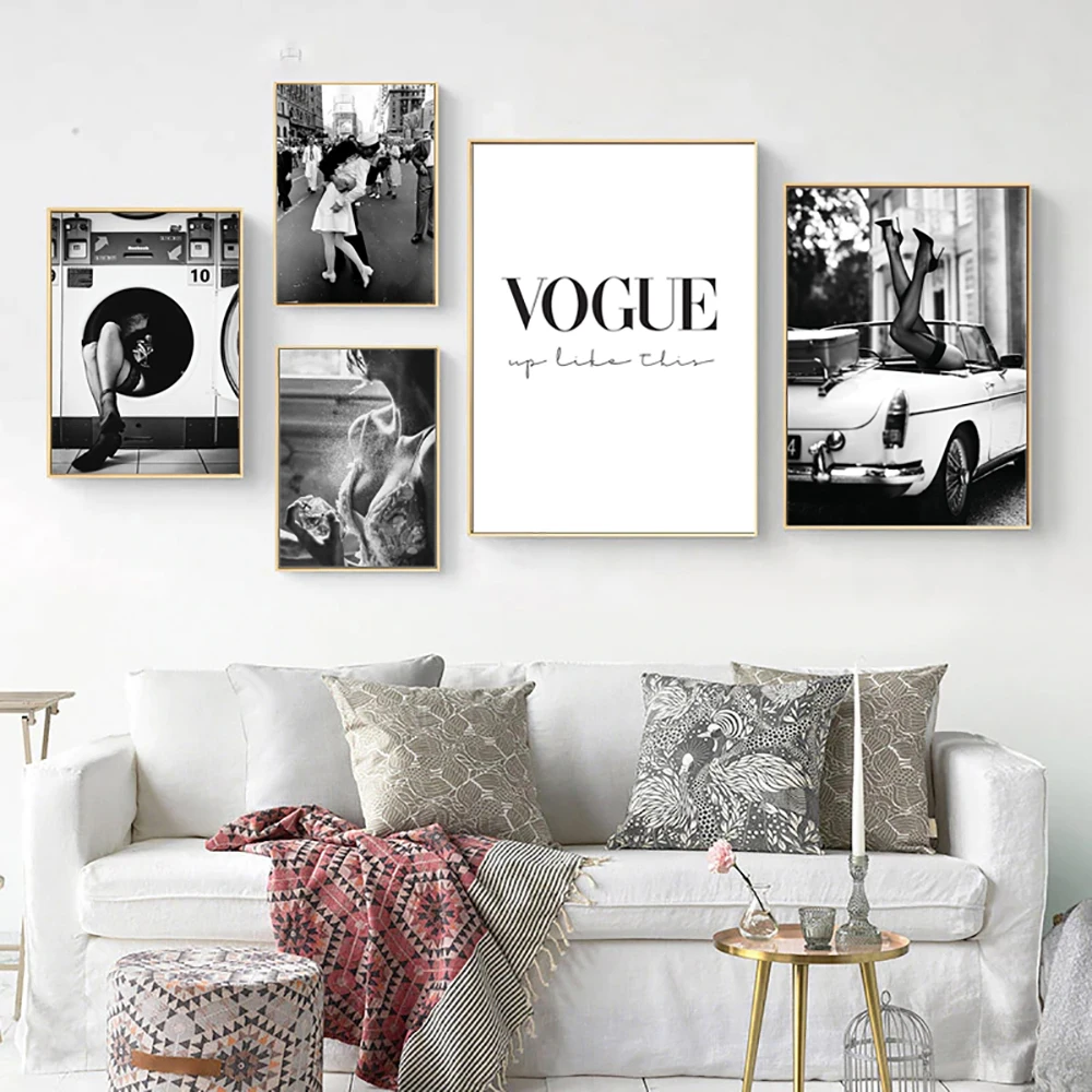 

Black and White Canvas Painting Perfume Woman Poster Fashion Sexy Lady Wall Art Print Picture for Living Room Vintage Home Decor
