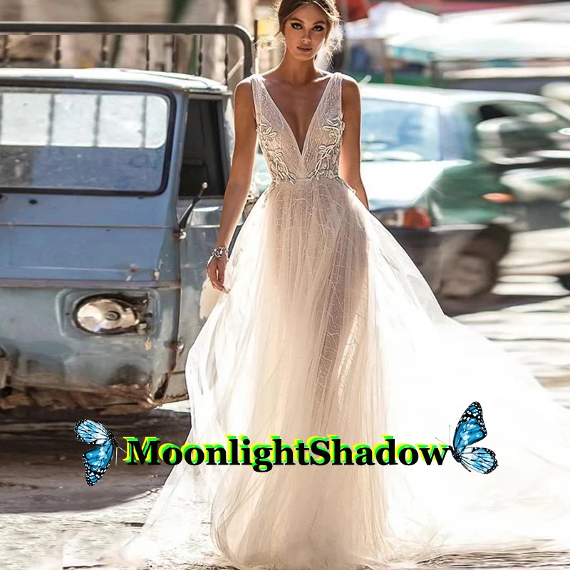 

MoonlightShadow Sexy V Neck Backless Lace Appliques Wedding Dresses Pleat Gelinlik Suknia Slubna Robe De Mariee Plus Size