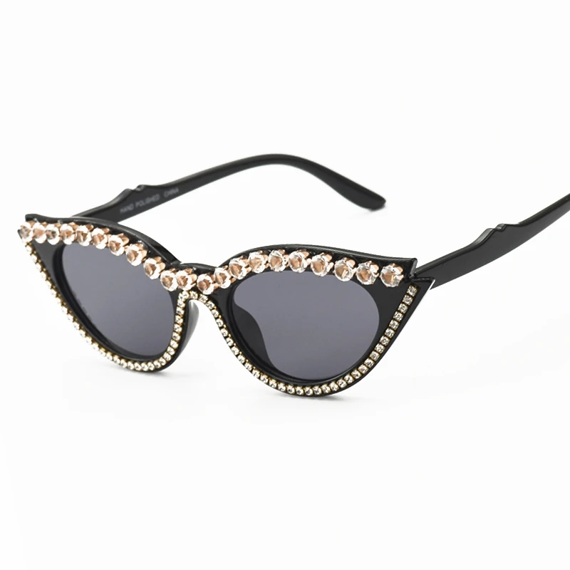 

New Retro Women's Cat Eye Diamond Sunglasses European and American Fashion Sunglasses Personalized Transparent Frame Sunglasses