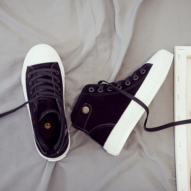 Winter New Solid Color Shoes Female Fashion Rivet Wild Thick Warm Women's Shoes Non-slip Trend Comfortable High-top Casual Shoes