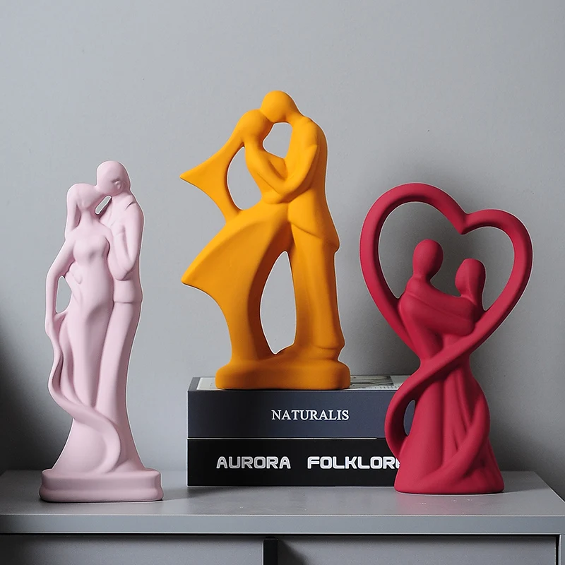 

Абстрактные Фигурки для украшения дома, аксессуары для гостиной в стиле пары, керамические украшения для спальни, комнаты, свадебные подарк...