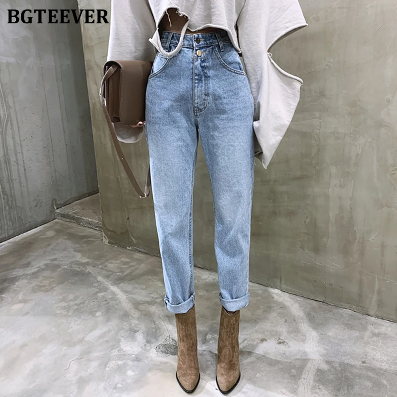 

BGTEEVER Vintage High Waist Straight Jeans Pant for Women Streetwear Loose Female Denim Jeans Buttons Zipper Ladies trouser 2021