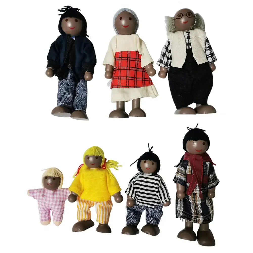 Casa de muñecas en miniatura de madera para niños, 7 piezas, familia afroamericana, juego de muñecas de felpa