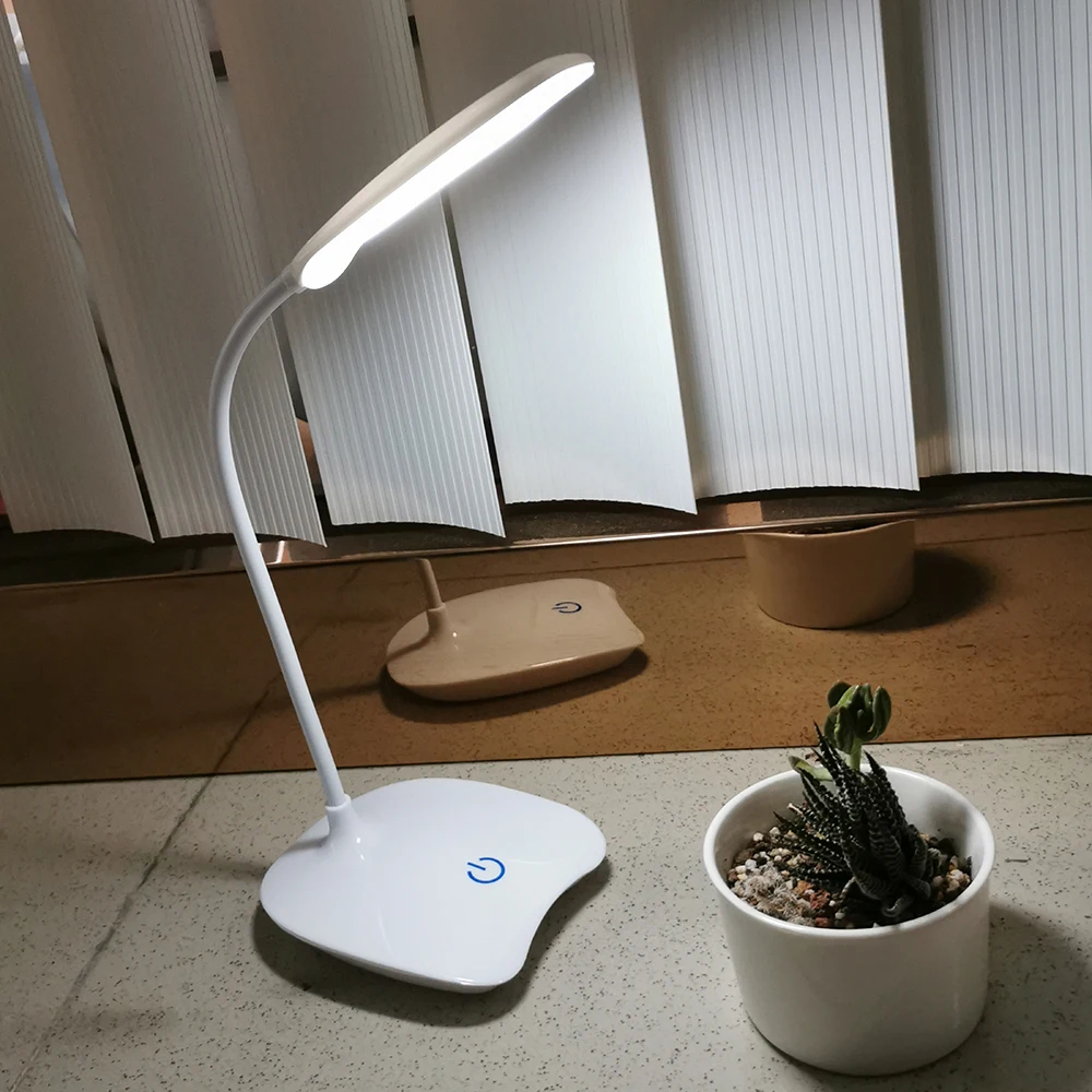 Гибкая настольная лампа светодиодная перезаряжаемая подставка с USB flexo office