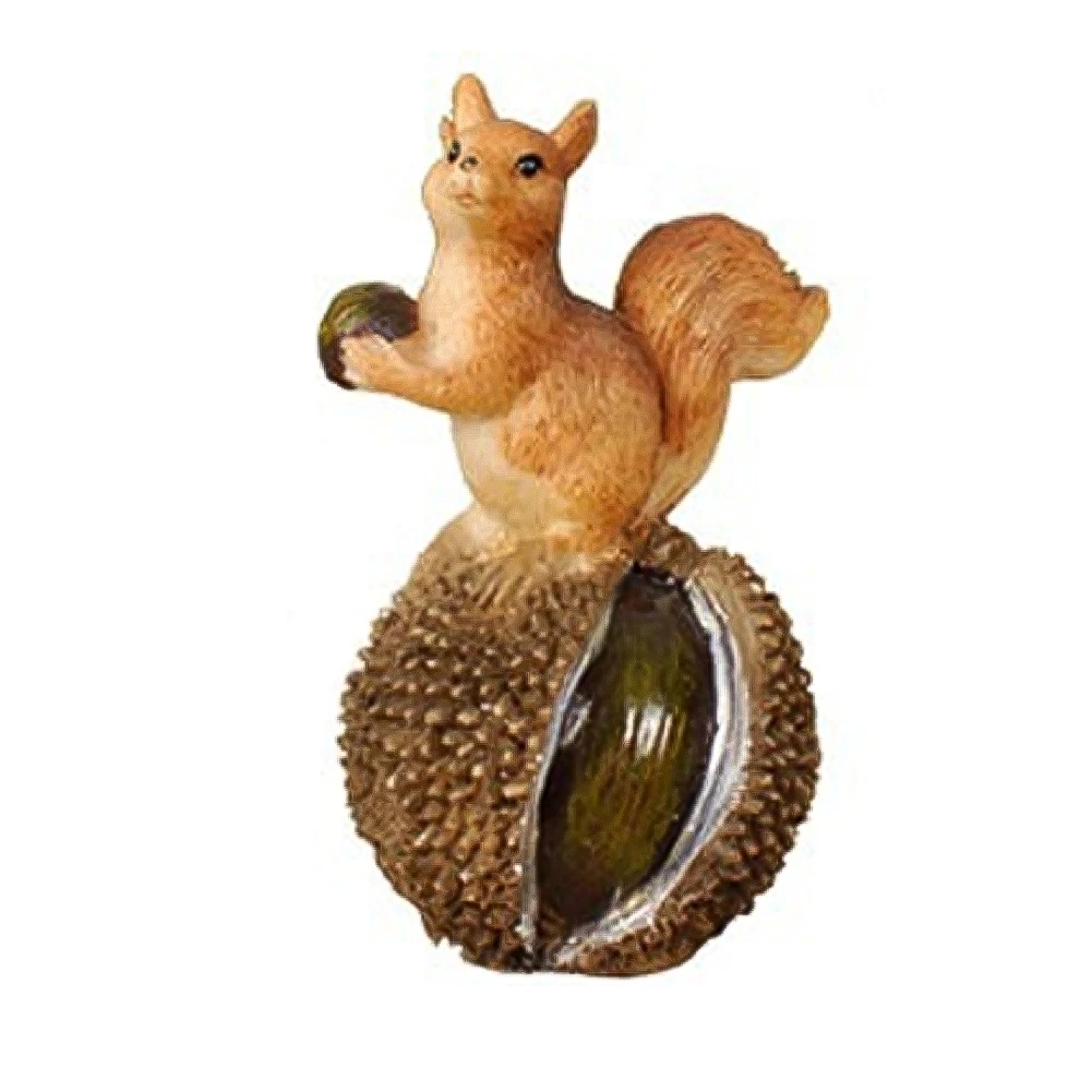 

Squirrel Figurines Simulation Squirrel Ornament Garden Animal Decoration Resin Natural Feeling For Lawn Garden Courtyard