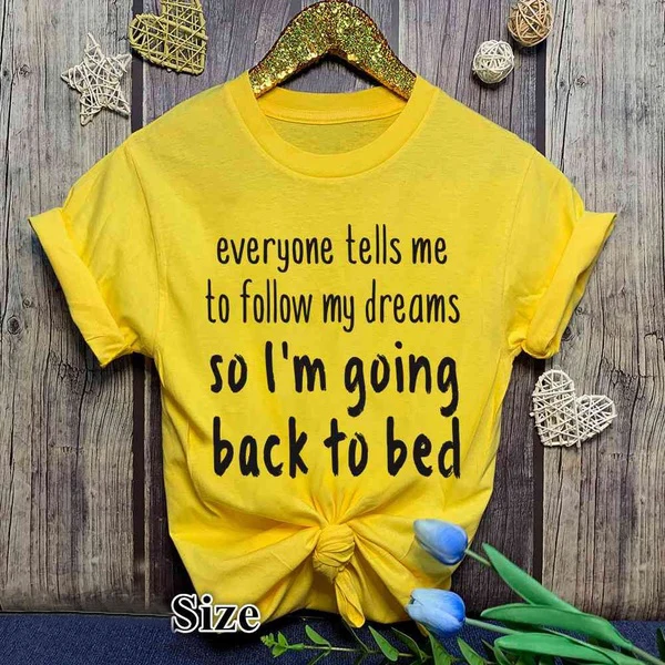 Футболка женская с надписью каждый рассказывает мне о моих мечтах 100%