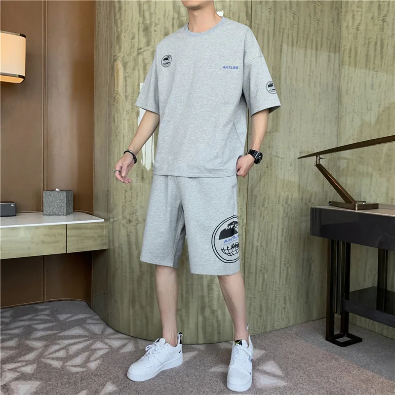 

2021 men's summer short sleeve men's Youth Popular t-shirt men's Capris daily sports leisure suit men