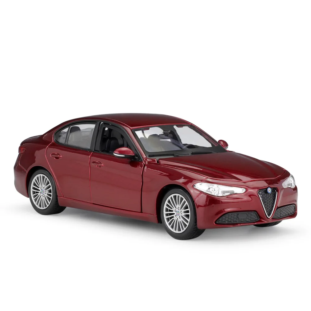 

Bburago 1:24 Alfa Romeo Giulia Alloy Luxury Vehicle Diecast Pull Back Car Goods Model Toy Collection