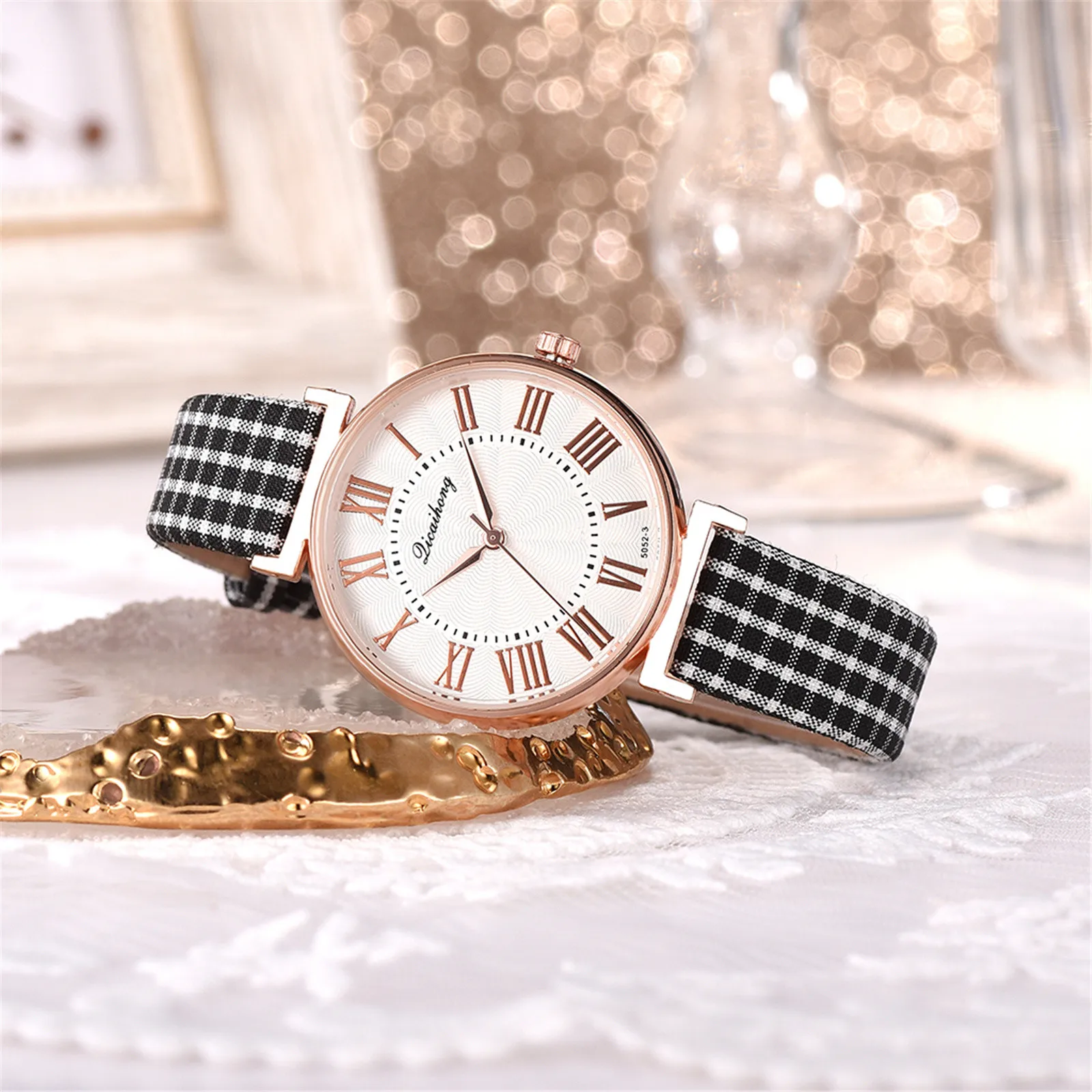 

Women's Watches Top Style Fashion Women's Luxury Plaid Leather Band Quartz Wrist Watch Rose Gold Ladies Watch Reloj Mujer