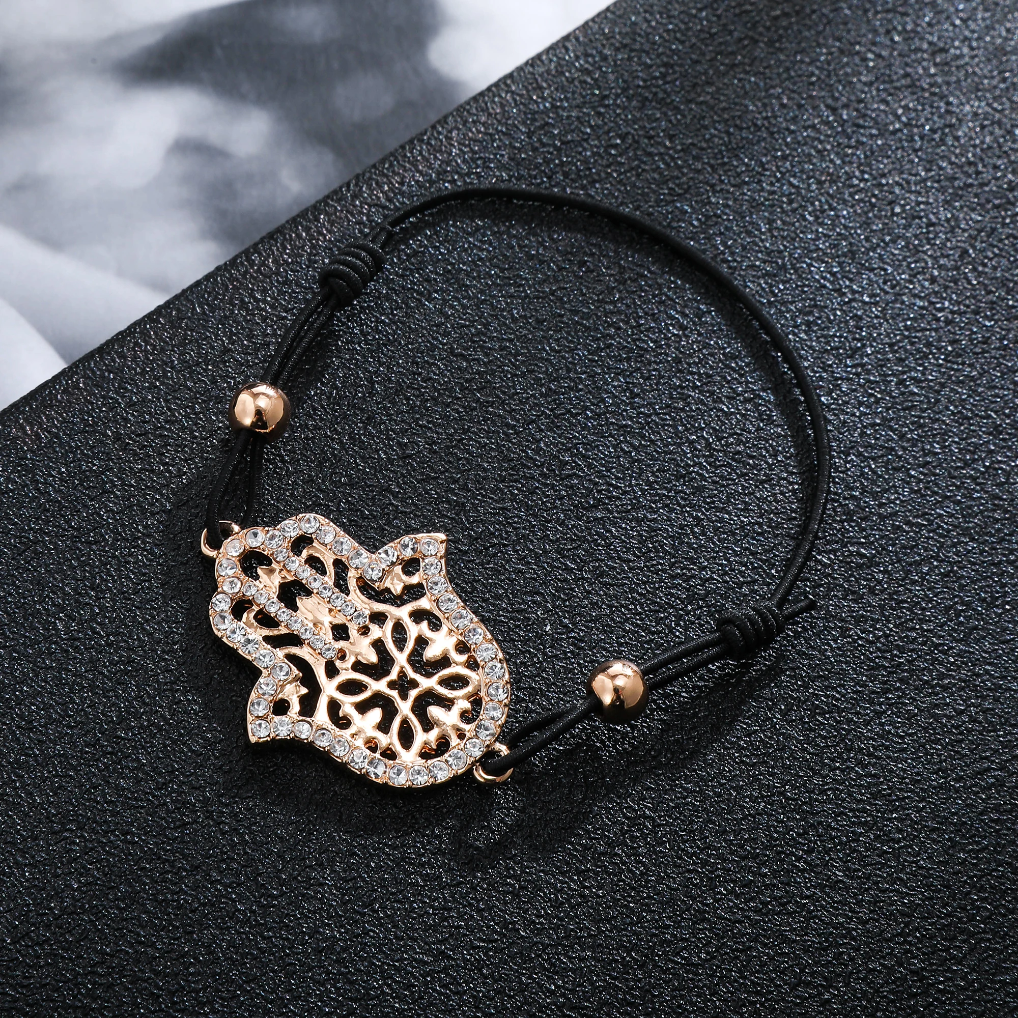 Браслет Hamsa женский с подвеской рука Фатима золотистый стразы кожаный аксессуар |