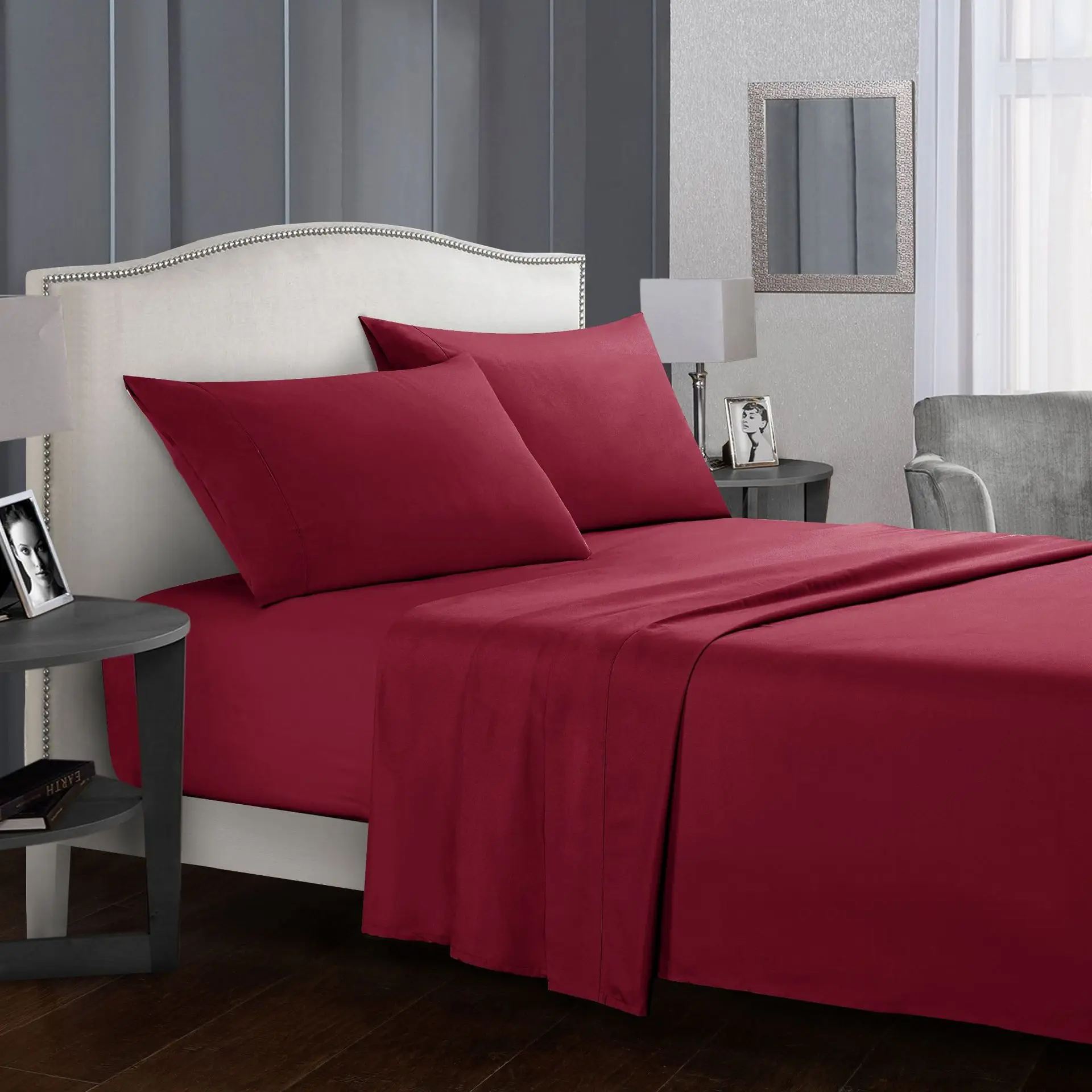 Фото Комплект постельного белья однотонного цвета с простыней наволочкой размеры Queen/