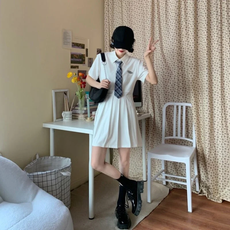 

Japanese School Girl Dress Uniforms Women Summer Short Sleeve Tie College Style Pleated Skirt Sailor Suit Cosplay Costumes