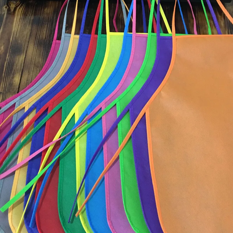 Фартуки детские из нетканого материала яркие водонепроницаемые | Дом и сад