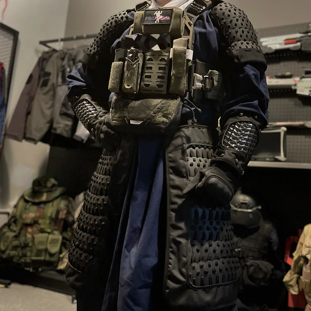 Рисунок 5 - Тактический Костюм в китайском стиле с юбкой