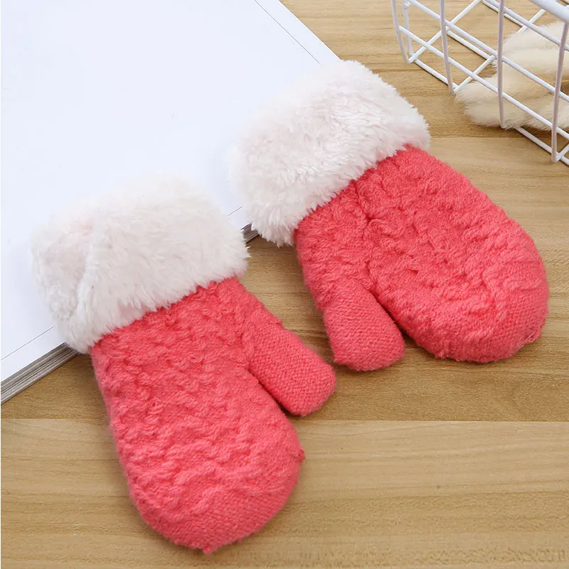 

Winter Plush Knitted Children Gloves Unisex Boy Girl Thicken Gloves Outdoor Mittens Full Finger Christmas Elk Print Hand Warmer