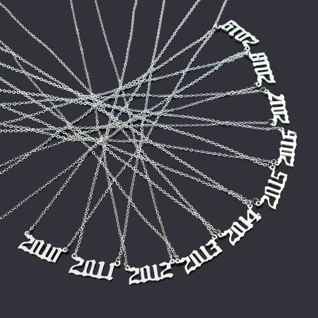 Женское ожерелье золотого и серебряного цвета с подвесками в виде цифр на сезон