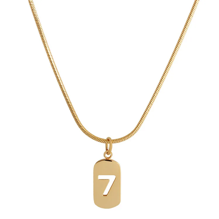 

Titanium steel minority design new lucky number 7 necklace lady temperament simple delicate cold wind clavicle chain tide