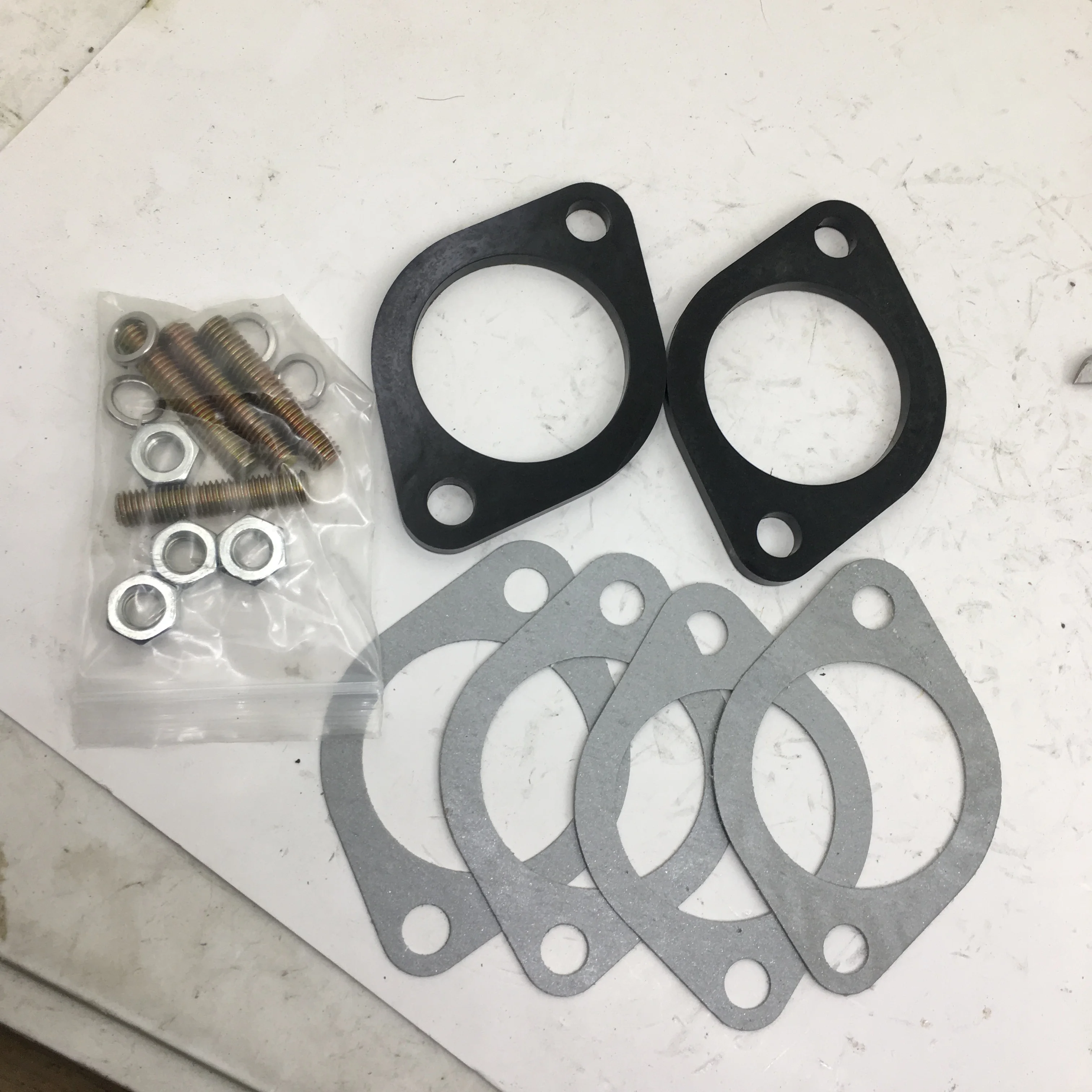 

SherryBerg FAJS Heat Insulator BASE with bolts Heat Insulator BASE GASKET bolts Weber 48 dcoe 50 55 DCOE Mount Base Gaskets Kit
