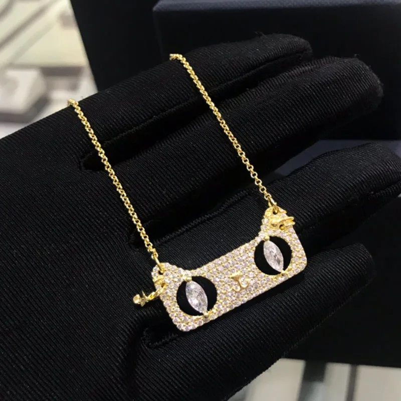 

Brand 1:1Yellow Gold Color Necklace Cat Pendant Adjustable Necklace Micro Cubic Zirconia Red Eyes Women Brand Fashion Jewelry