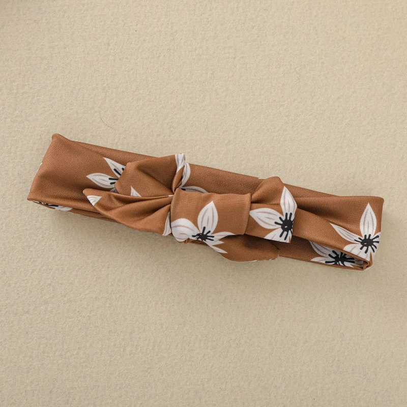 

3pcs Newborn Baby Girl Clothes Set Kid Toddler Infant Letter Print Short Sleeve Romper+ Floral Print Shorts + Headband Outfits