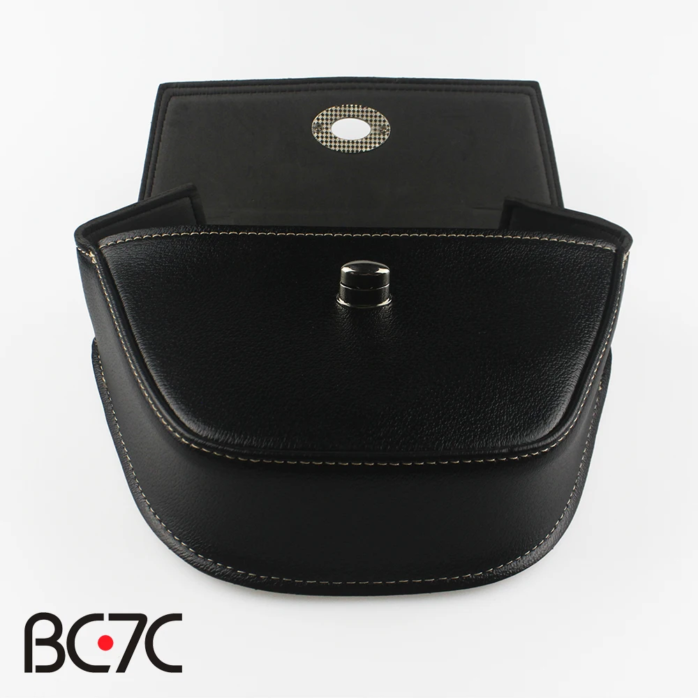 Мотоциклетная черная подседельная сумка с креплением на болтах универсальная