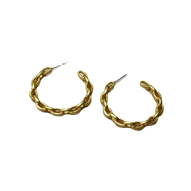 

Vintage high-level sense chain earrings female cold Korean metal style temperament C-word earring earrings jewelry