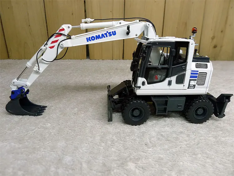 UH 1:50 8100 Komatsu PW 148 10 с раскладушка ведро металлического сплава литья под давлением