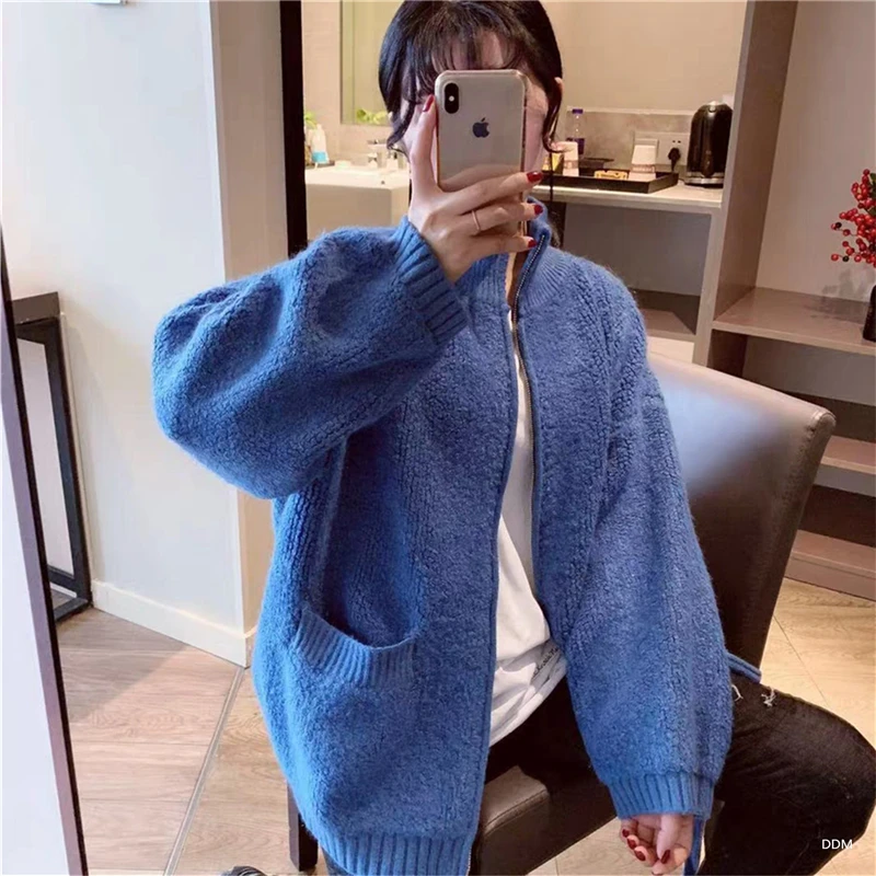 Женский плотный теплый кардиган однотонный вязаный жакет с круглым вырезом на