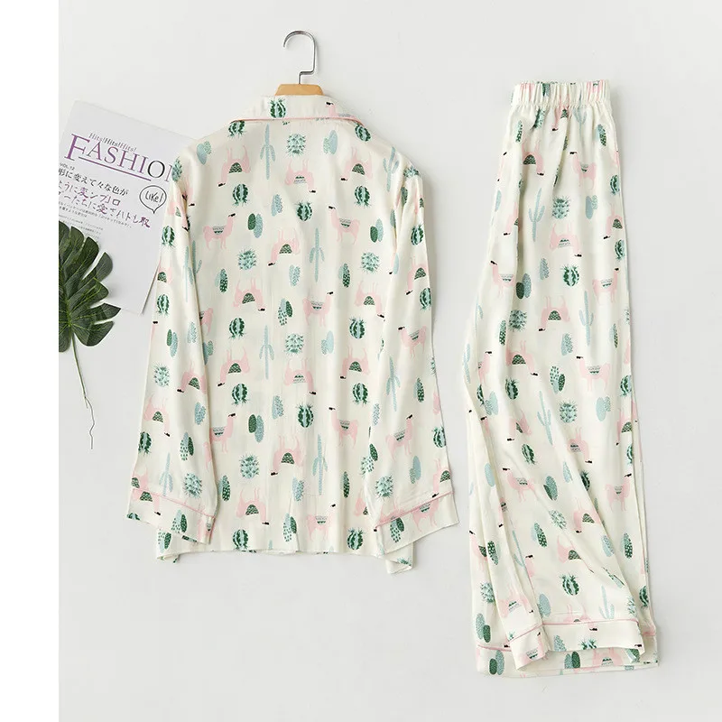 

2020 Spring and Autumn Satin Desert Camel Print Lapel Lapel Women's Pajamas Suit Casual Wearable Vibrant Comfortable Homewear