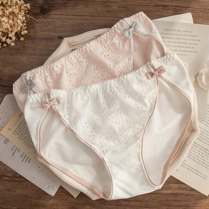 

Japanese Sexy Underwear Women Cotton Briefs Soft Embroidery Seamless Lingerie Femme School Girl Thong Lolita Panty White Pink