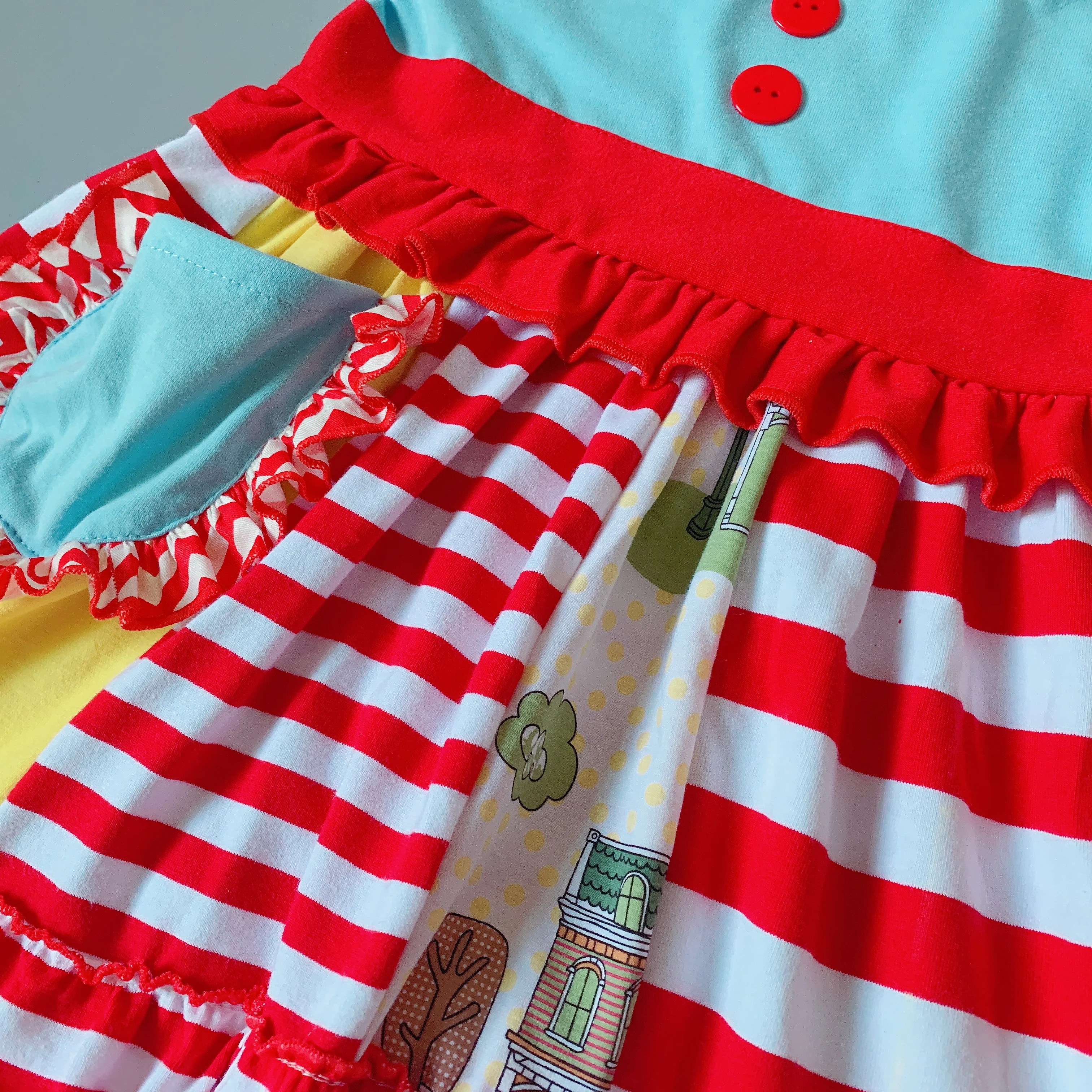 Платье принцессы голубое с карманами на возраст 2-3 года