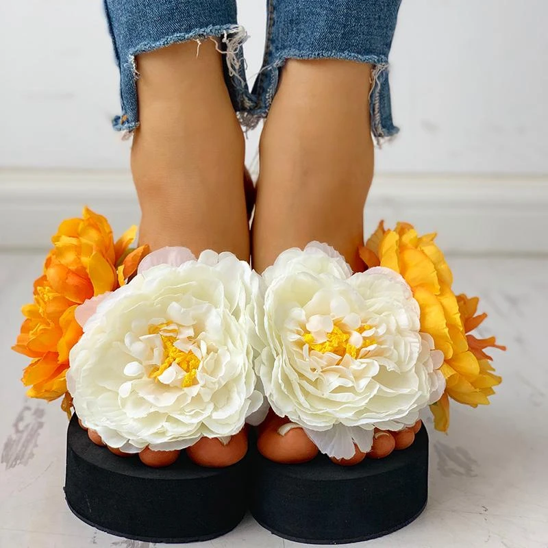 

RIBETRINI Fashion Holiday Beach Shoes New Arrival Ins Sweet Flowers Platform Women Slides 2020 Casual Wedges Slides