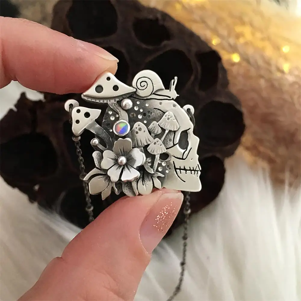 

Unique Silver Plated Flower Skull Pendant Necklaces for Women Men Punk Biker Jewelry Charm Chain Necklace Halloween Gifts
