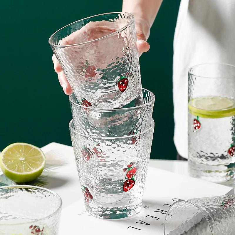

Transparent Strawberry Glass Cup Travel Mug Home Water Cup Milk Tea Heat Resistant Bicchieri Vetro Shot Glasses Cups LH50BLB