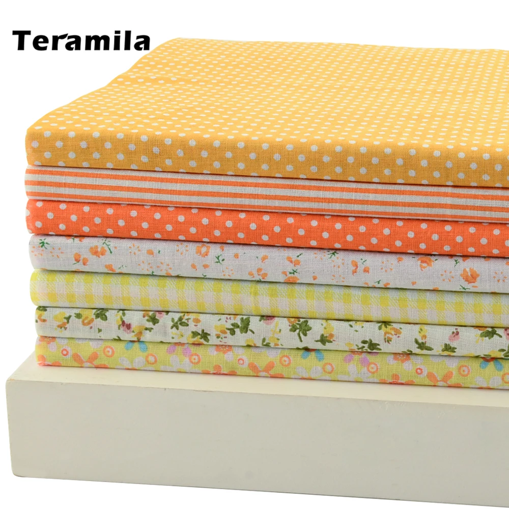 

Teramila 7 Pcs/Lot Multiple Color Cotton Fabric Floral and Dots Design for Home Textile Quilting Meter Desk Decoration Patchwork