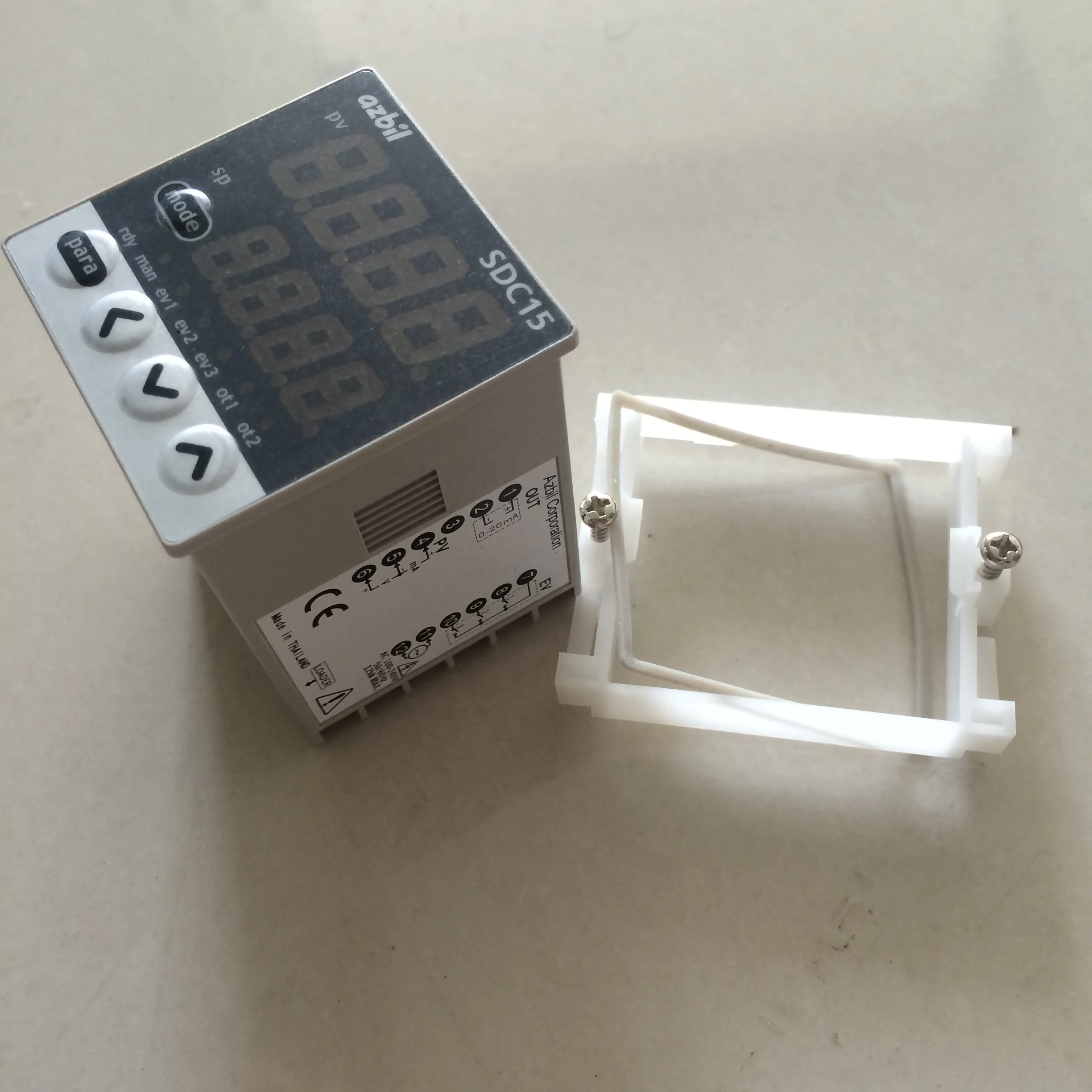 

SDC15 Series Japan temperature controller C15MTR0TA0100 C15TC0LA0100 C15TC0LA0200