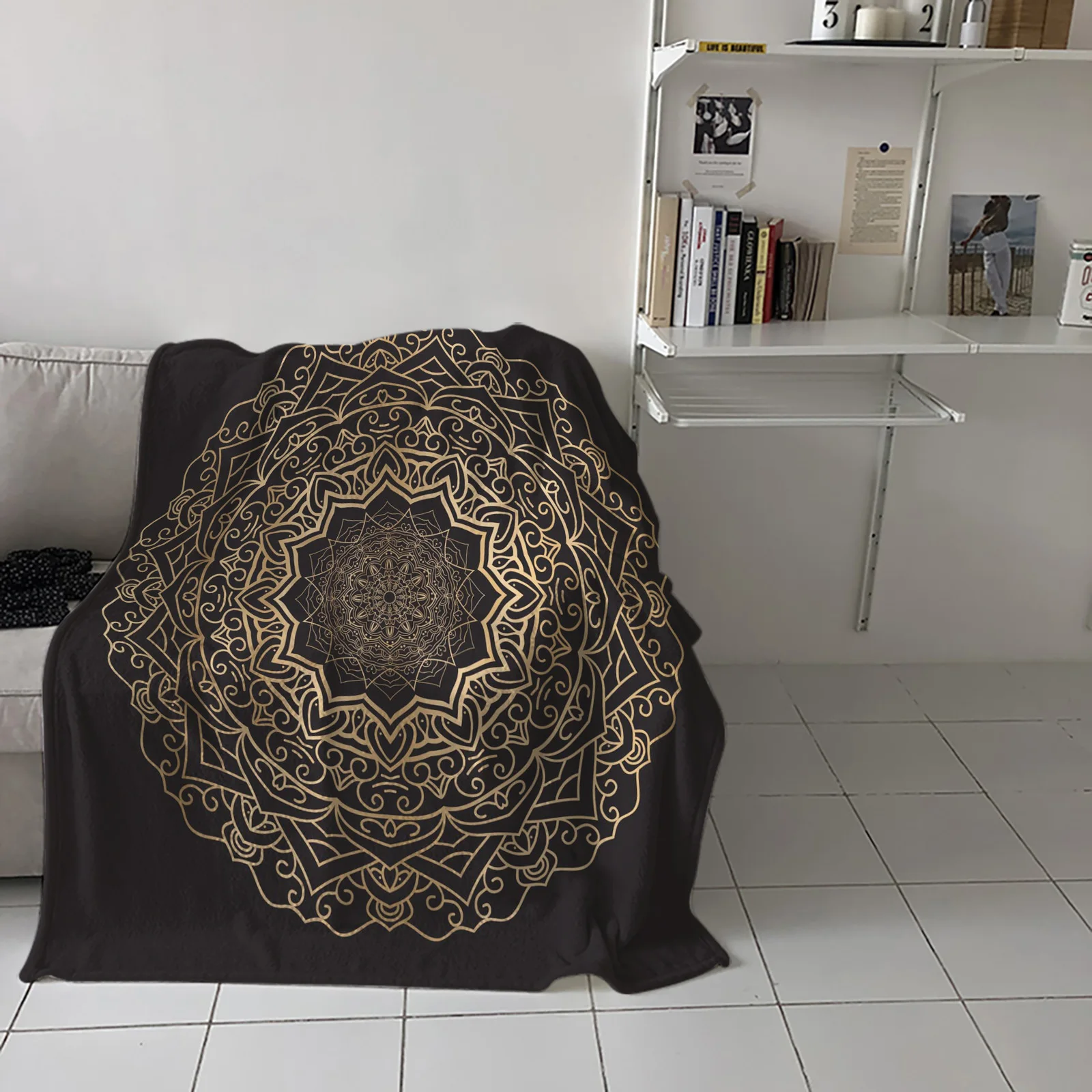 

Wreath Lines Round Gradient Throw Blanket Home Sofa Decor Blanket Portable Soft Bedspread Microfiber Flannel Blankets for Beds