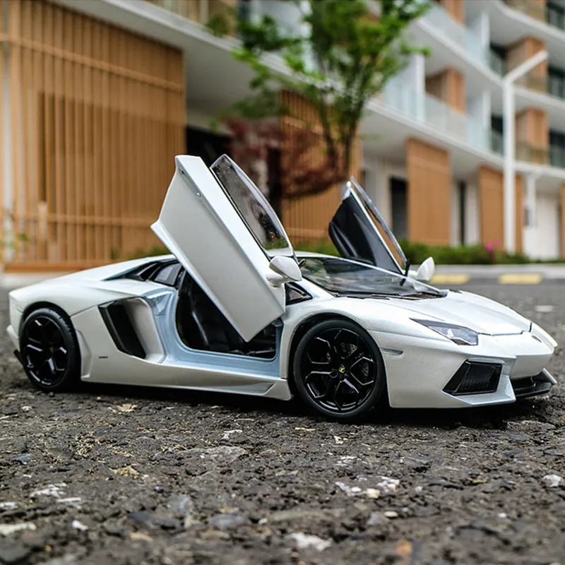 Модель автомобиля из сплава в масштабе 1:24 от WELLY Lamborghini чжуратор Литые и