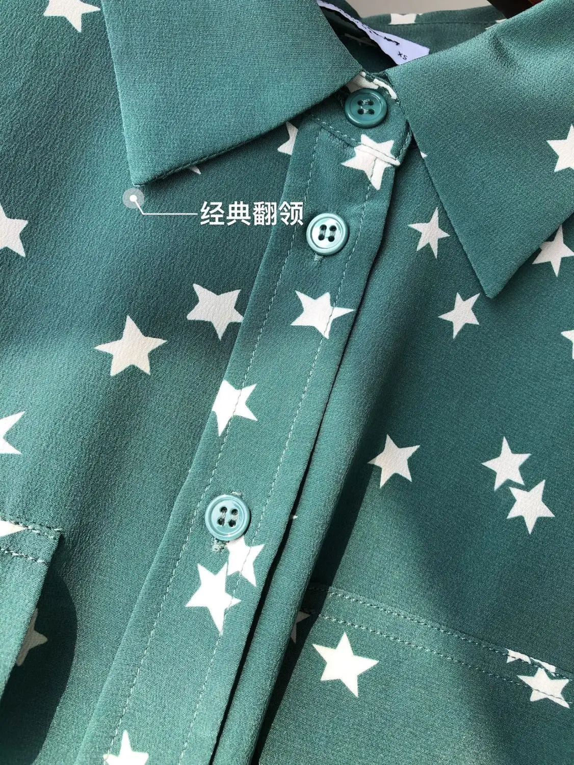 

Green Stars Print 100% Silk Long Sleeve Blouse for Women Single Breasted Double Pockets Turn-down Collar Ladies Shirt