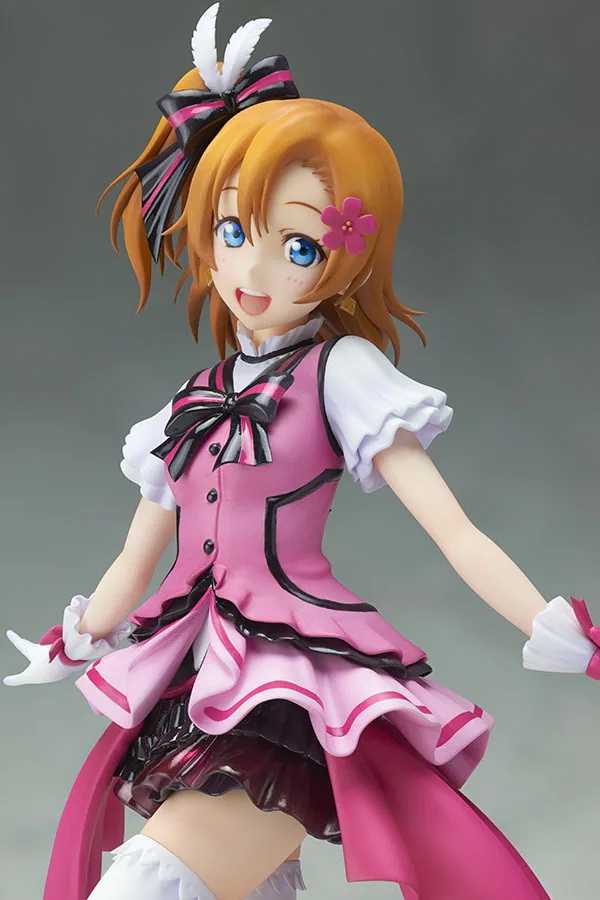 

Love Live! School Idol Project Honoka Kousaka Anime Action Figure New Collection Model New for christmas gift Free shipping