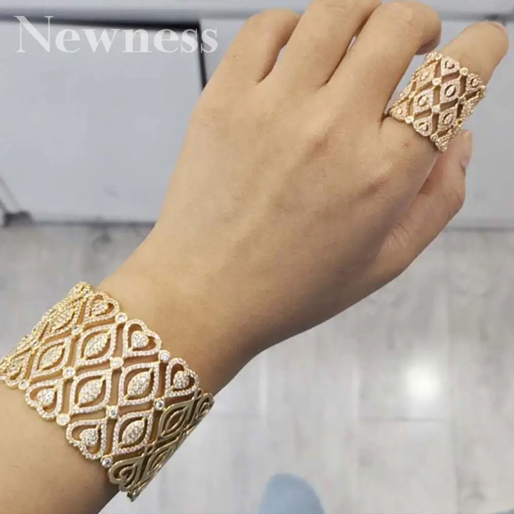 

Newness Luxury Delicate Lace Flower Cubic Zirconia Luxury Super Copper Women Party Engagement Width Bracelet Bangle And Ring Set