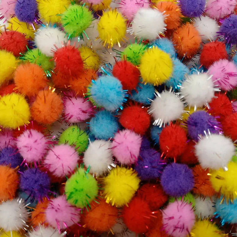 

Блестящие помпоны 10/30 мм